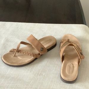 Like new size 9 sandals